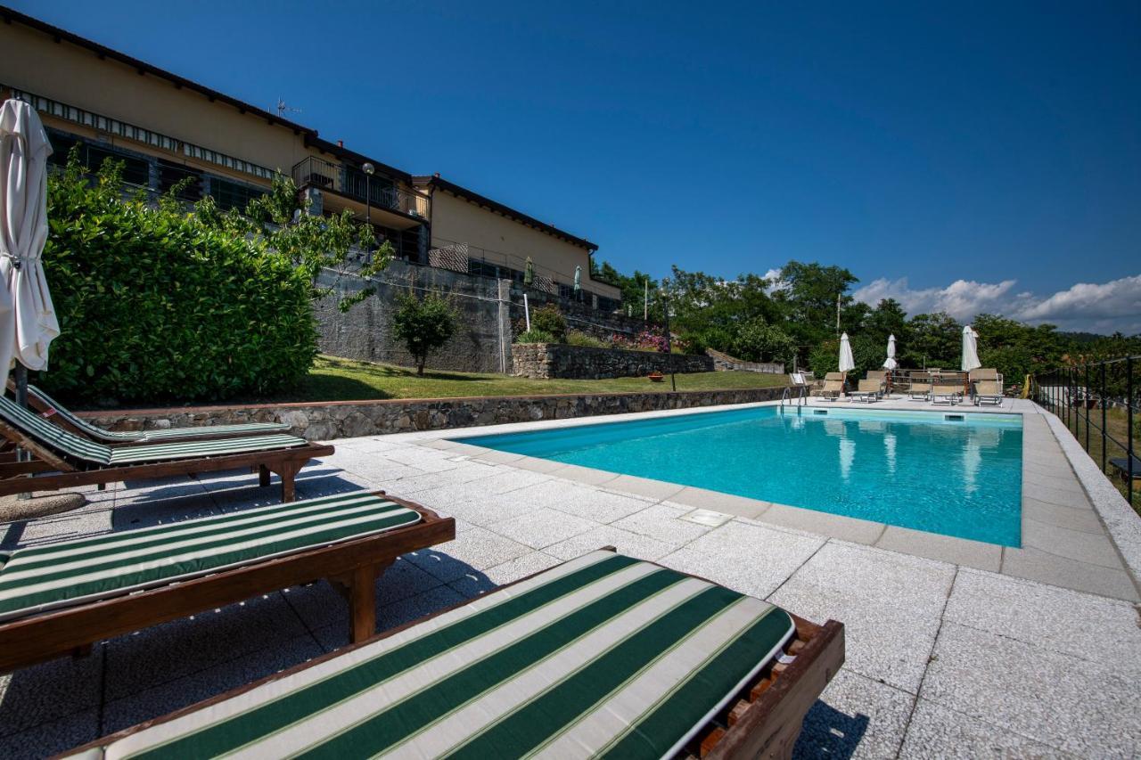 211 - Appartamento Acacia, Terrazza Giardino E Piscina Carro Екстер'єр фото